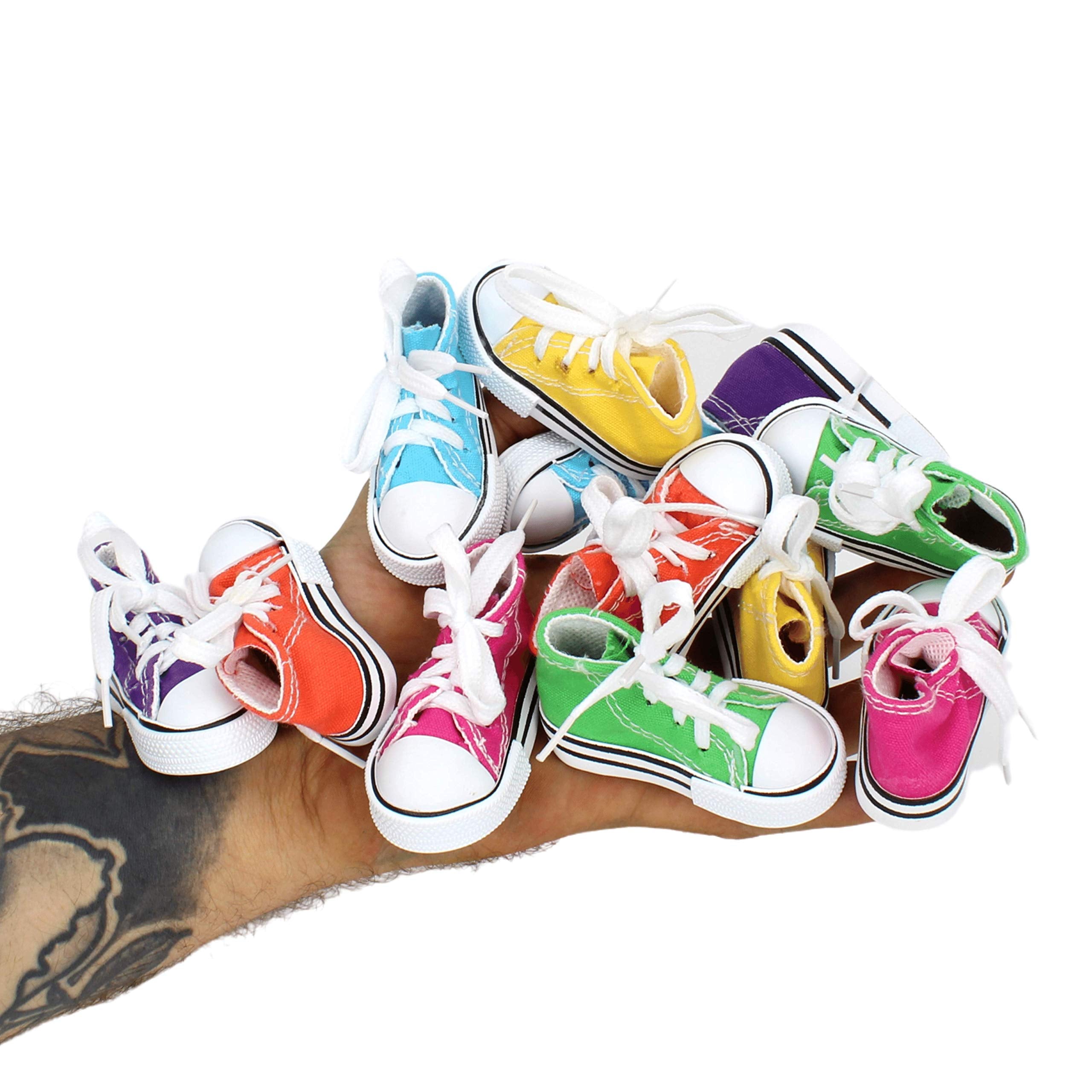 Bonka PK12 mini sneakers color close-up engages birds