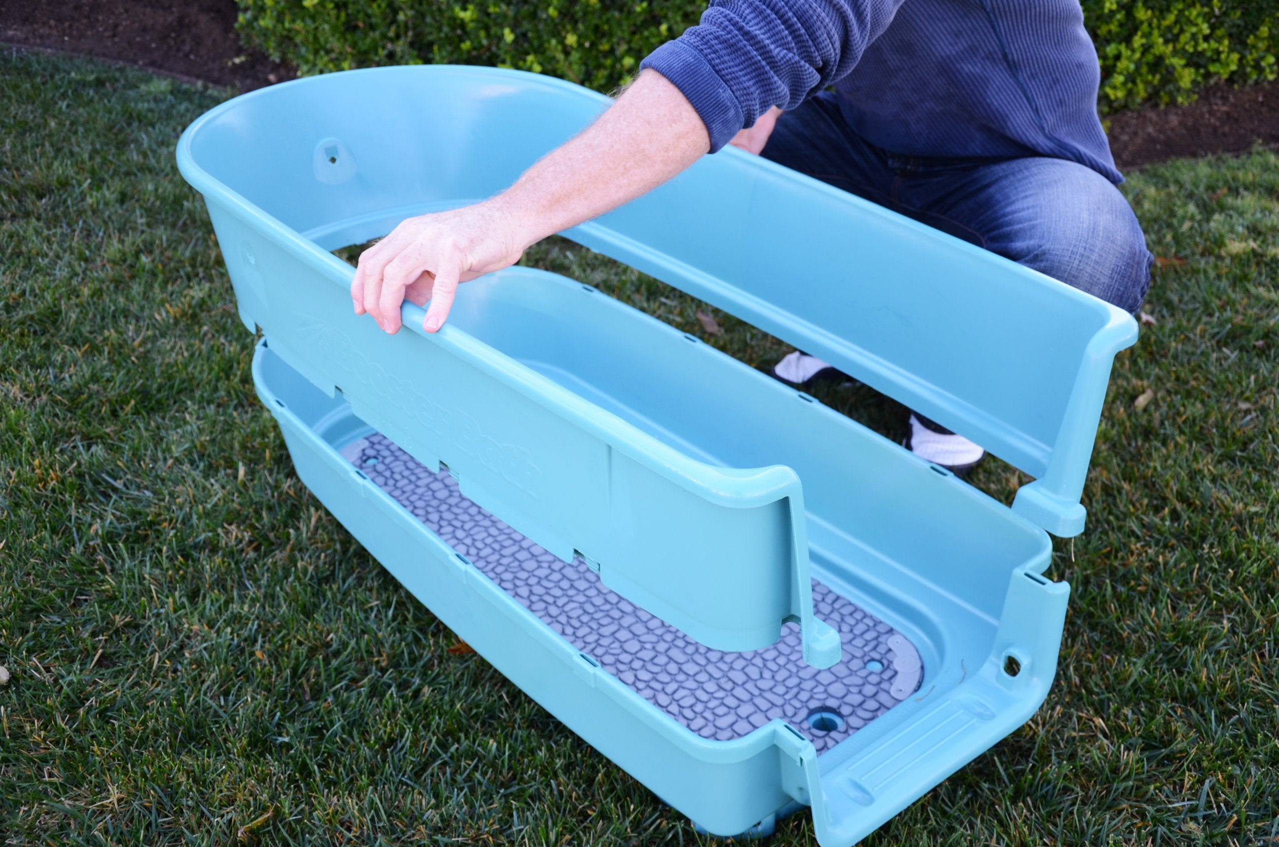 Booster Bath UV-stabilized polypropylene resists fading outdoors