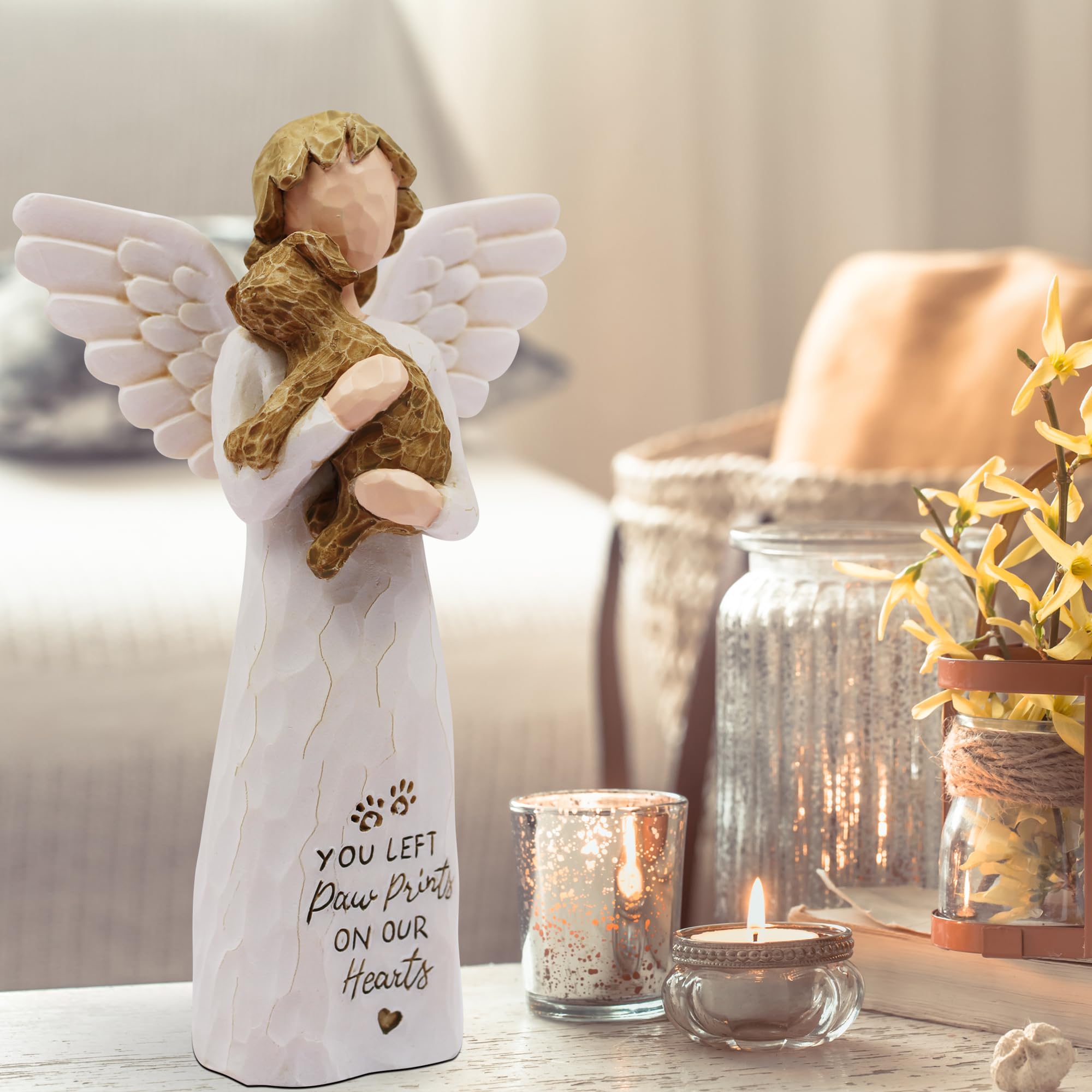 BORLESTA memorial sculpture celebrates a dog's memory with durable polyresin craft.