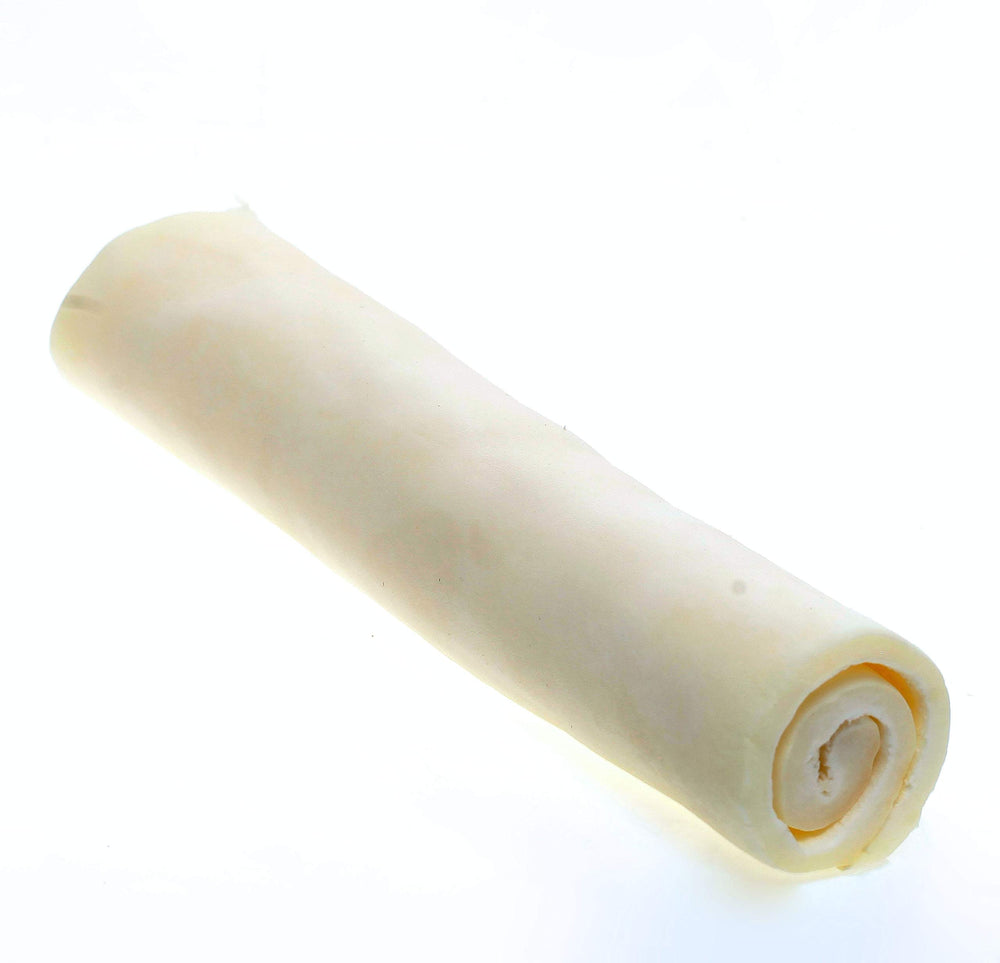 Brazilian Pet Premium Retriever Rolls outer layer close-up, durable chew for strong chewers