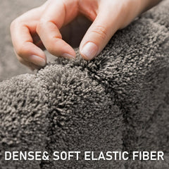 BSICPRO large dog door mat dirt-trapping microfiber demonstrates moisture absorption.