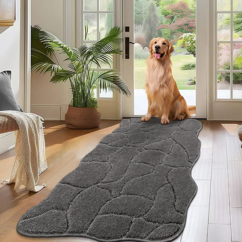 BSICPRO large dog door mat closeup showing wave-edge design and paw-friendly texture.