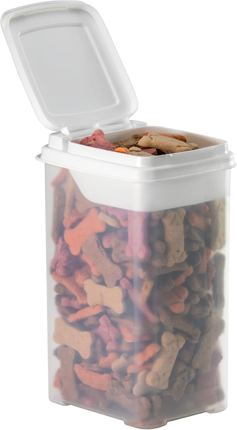 Buddeez scooping and refilling is easy with a sturdy body.