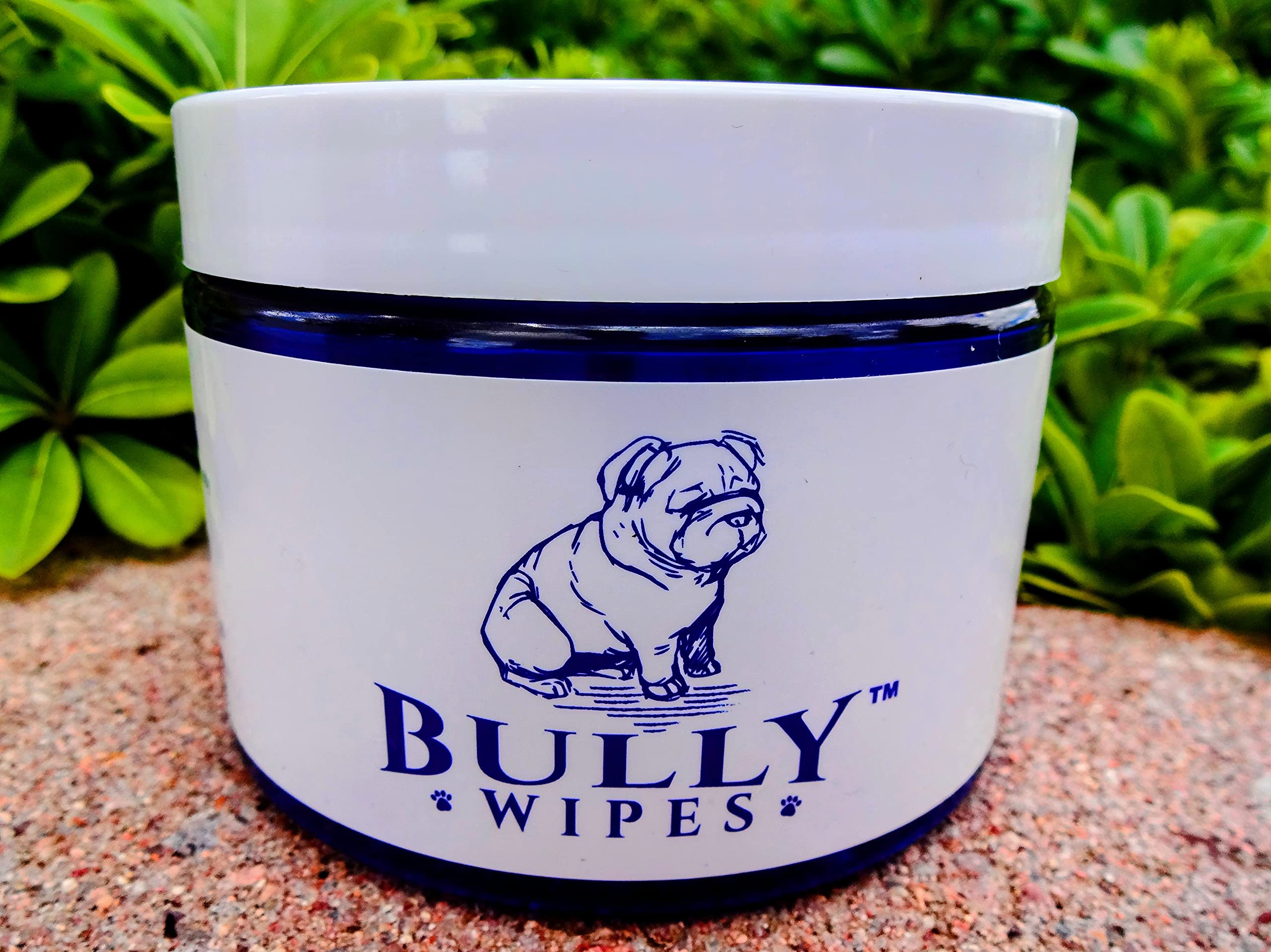 Bully Wipes natural botanical scent for a light, pleasant cleanse.