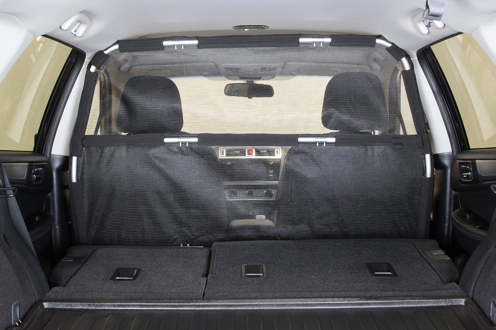 Bushwhacker Deluxe 50-inch barrier supports safer travel for pets