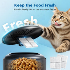 Caehomly desiccant bag inside feeder lid enhances moisture control
