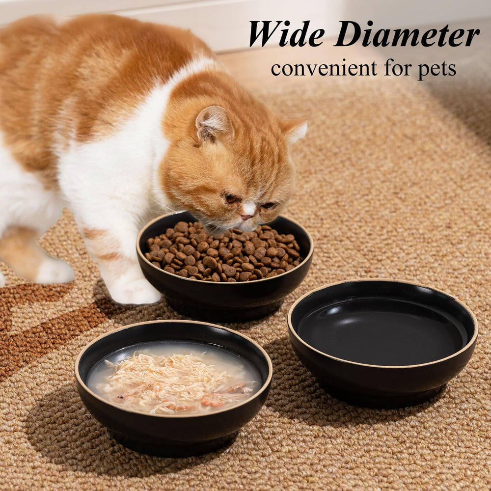 Caigmo bowls for indoor and outdoor use offering flexible feeding