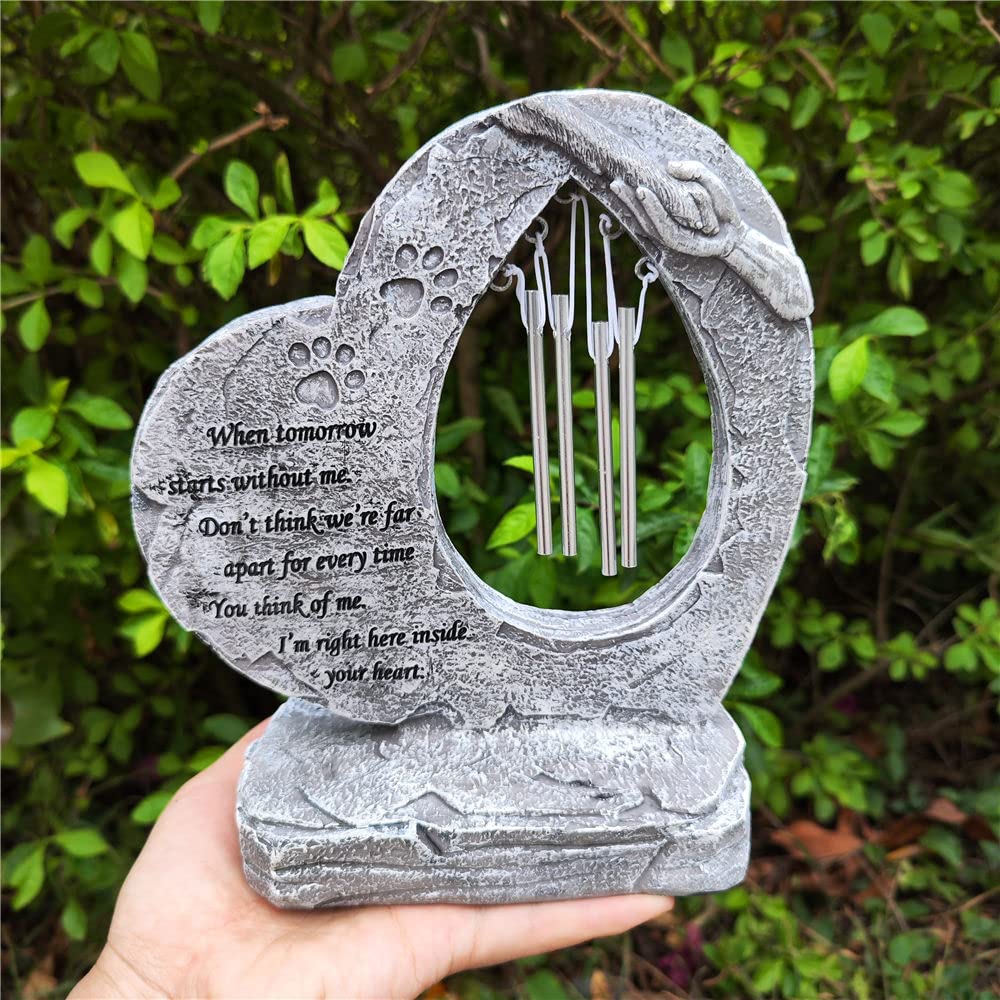 Carchistan wind-activated chimes provide soothing reflections.