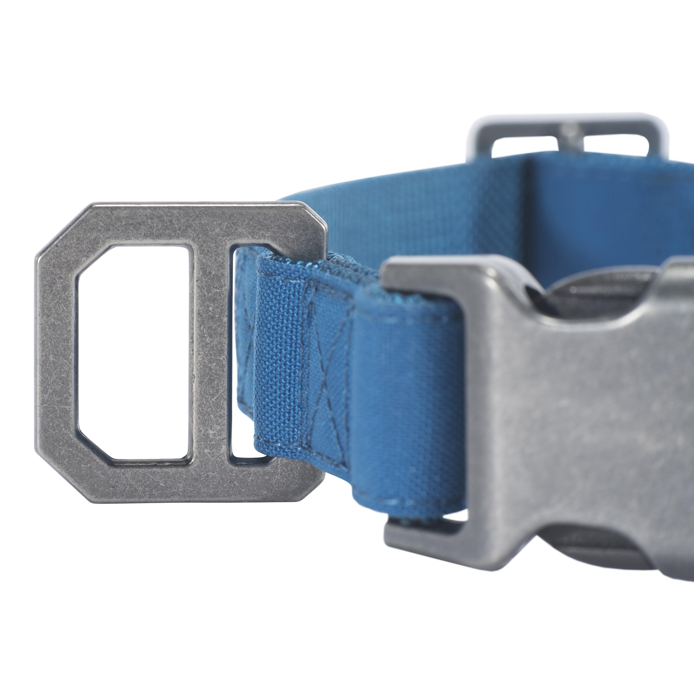 Carhartt reflective details improve nighttime visibility for safe walks.