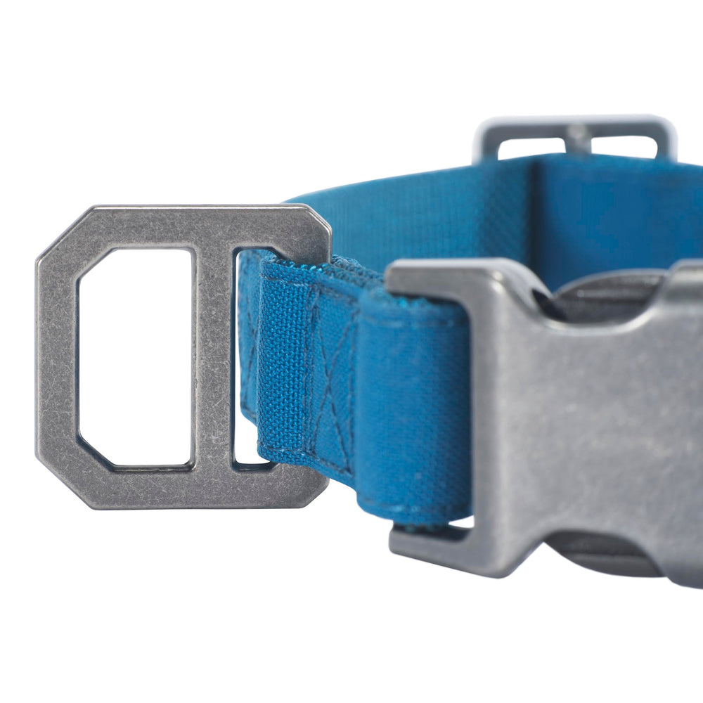 Carhartt reflective details improve nighttime visibility for safe walks.