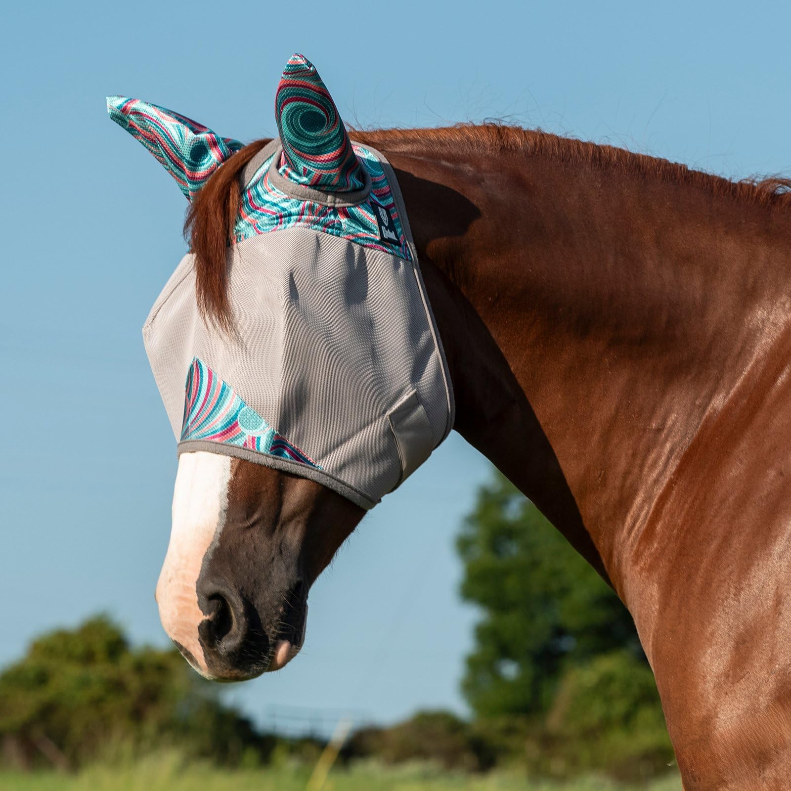 Cashel Crusader Fly Mask with ears includes easy trim guides for custom fitting.