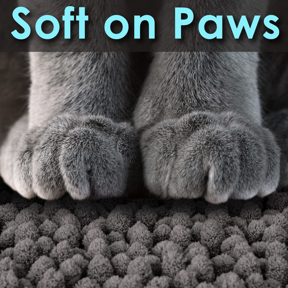 CatGuru medium litter mat close-up of waterproof backing protects floors.