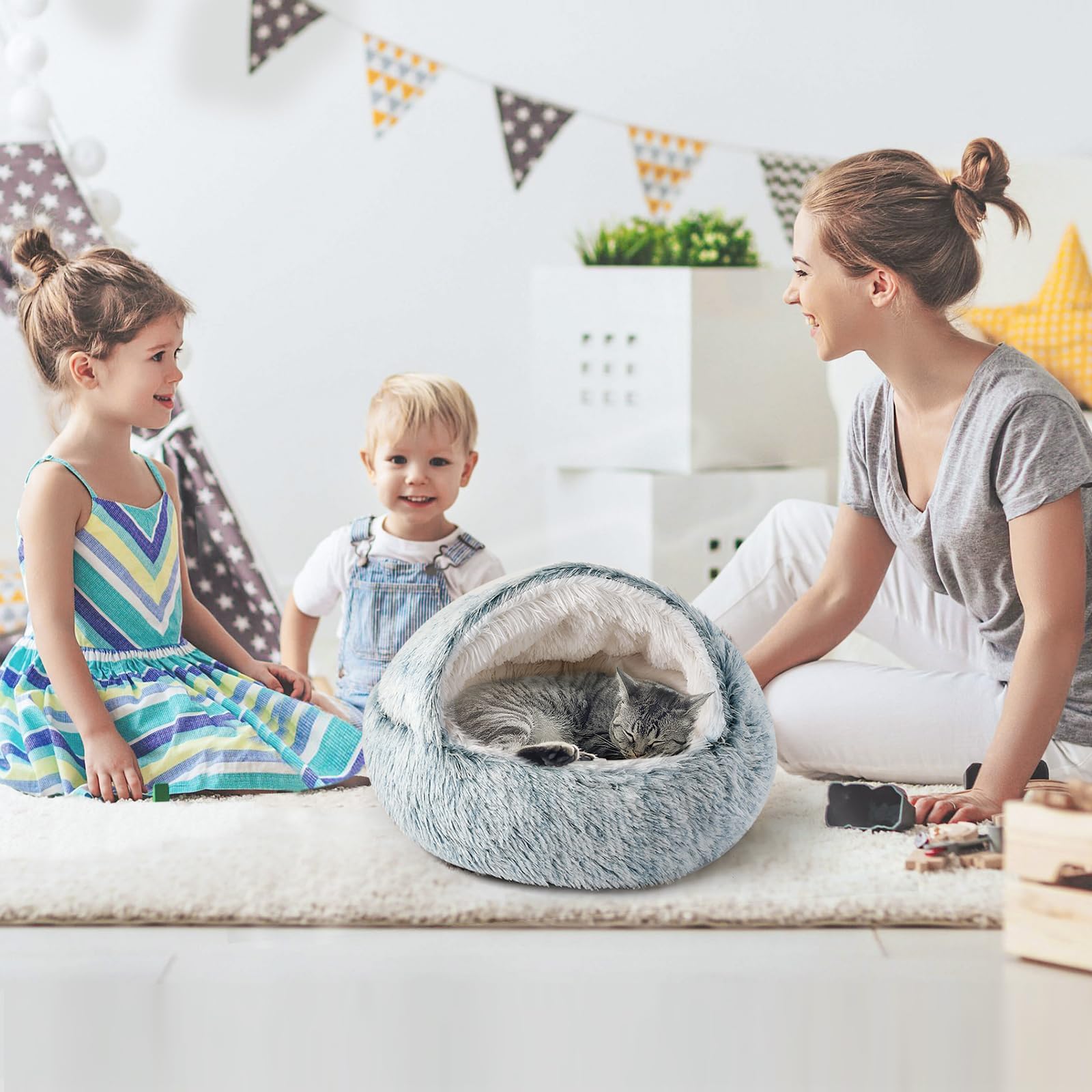 CATISM Cozy Cat Pod ships vacuum packed reshape before use