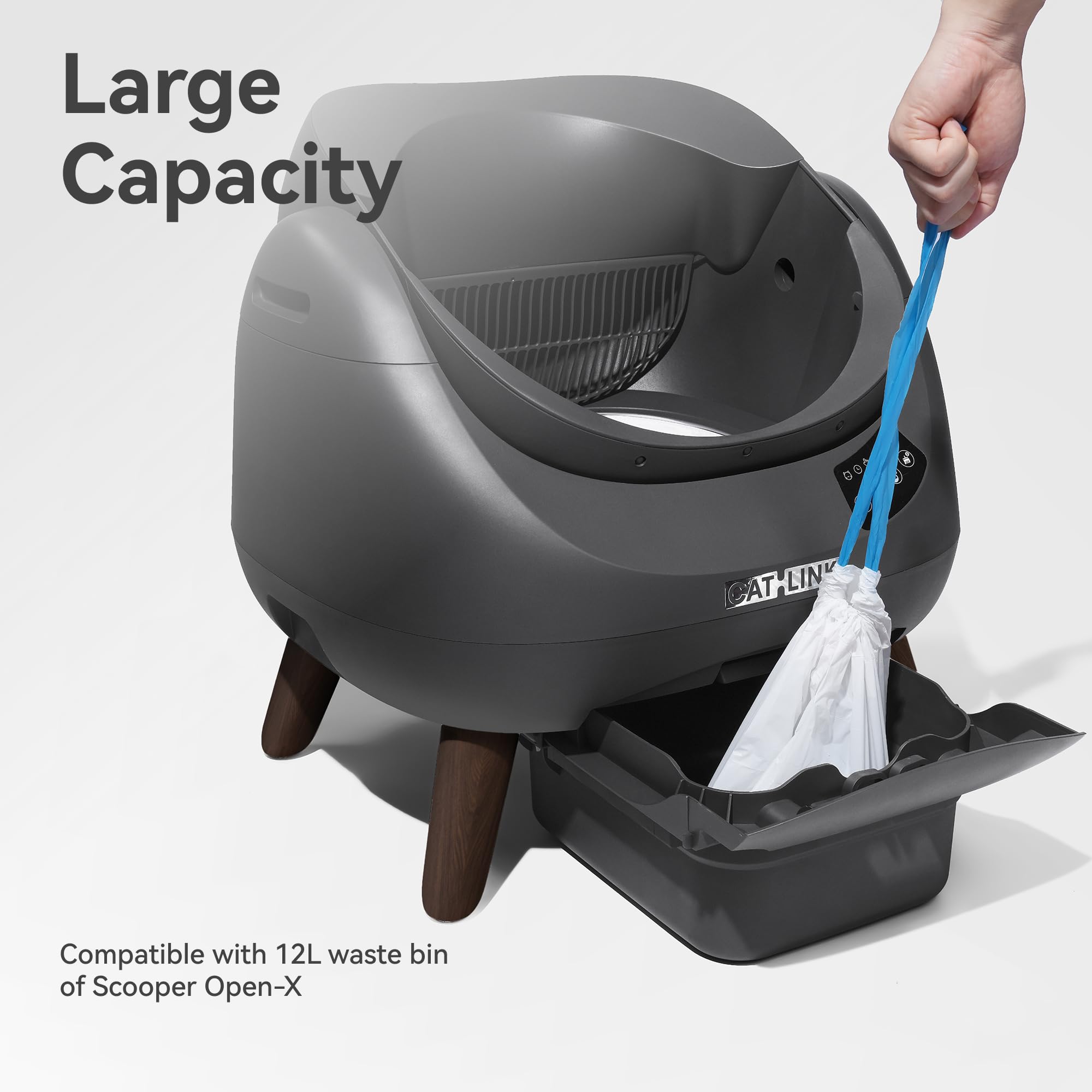 CATLINK heavy-duty bags resist tears for secure litter disposal.