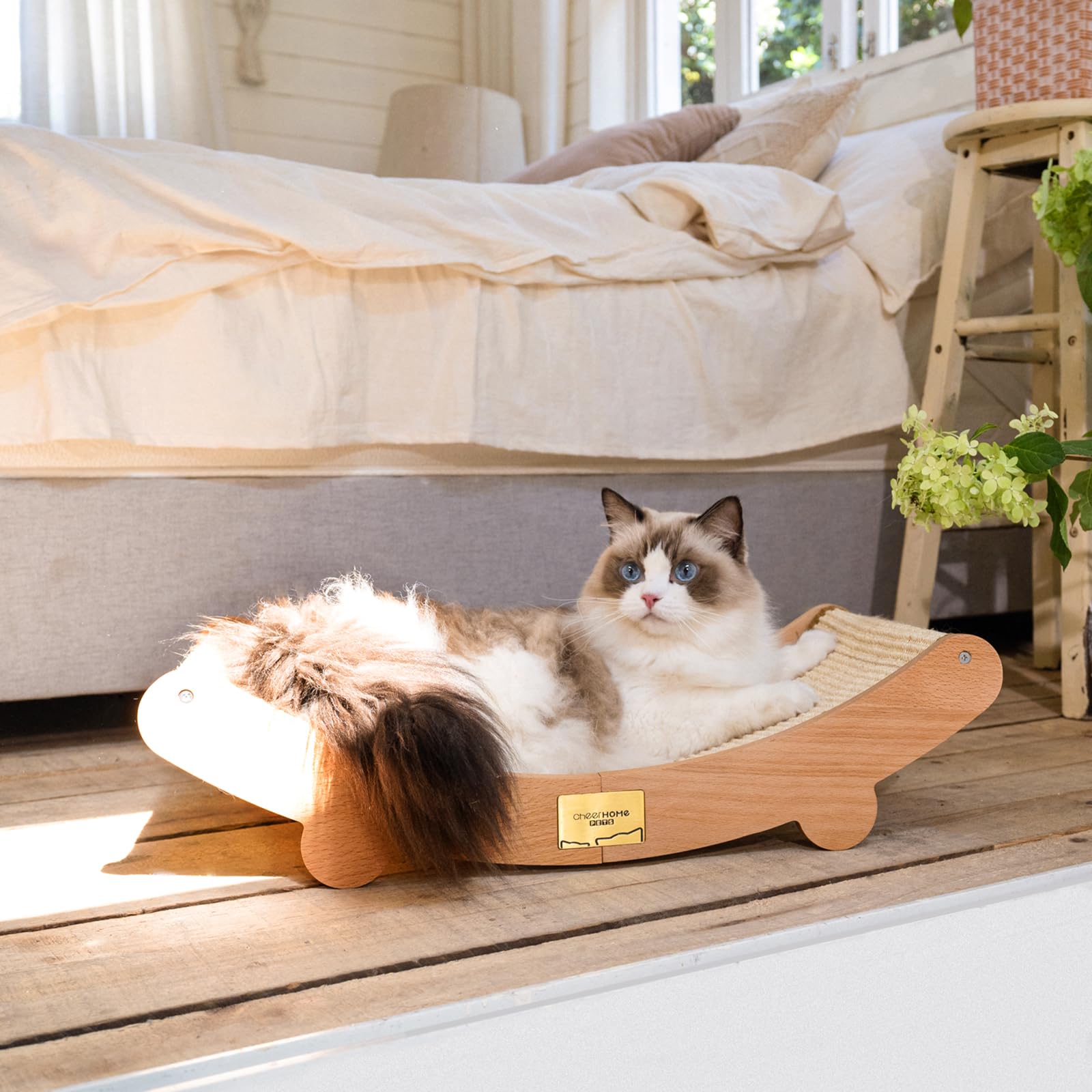 CHEERHOME PETS beech wood frame provides durable support for large cats