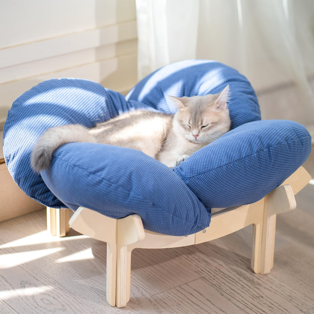CHEERHOME PETS elevated cat bed with wooden base for sturdy support.