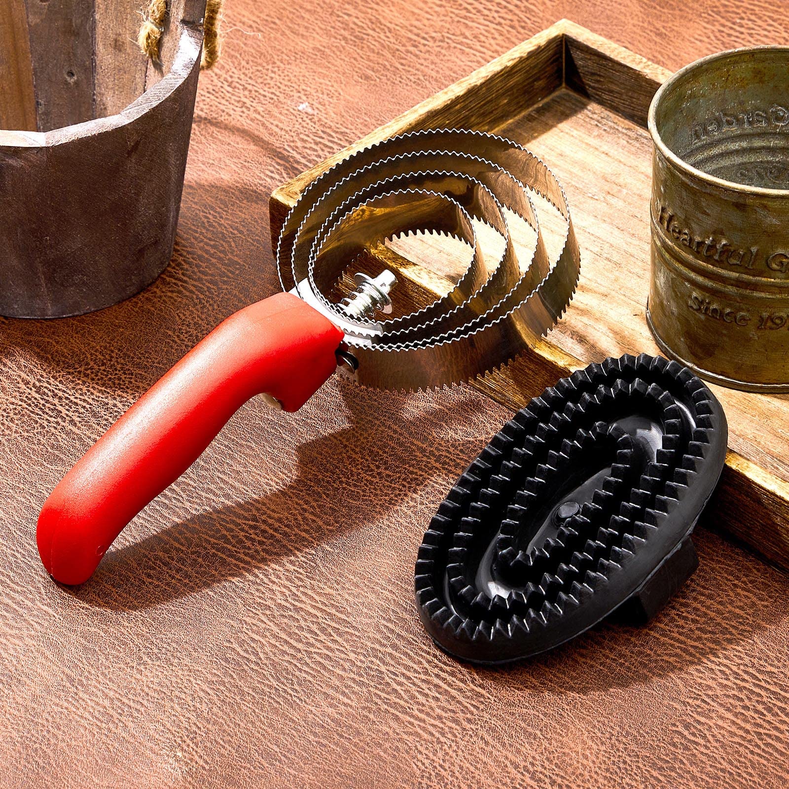 CHENGU complete grooming set for daily equine and livestock care.