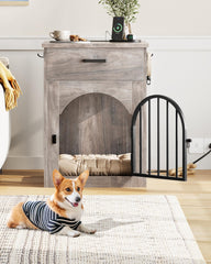 Top board of CHOEZON crate furniture with decorative items