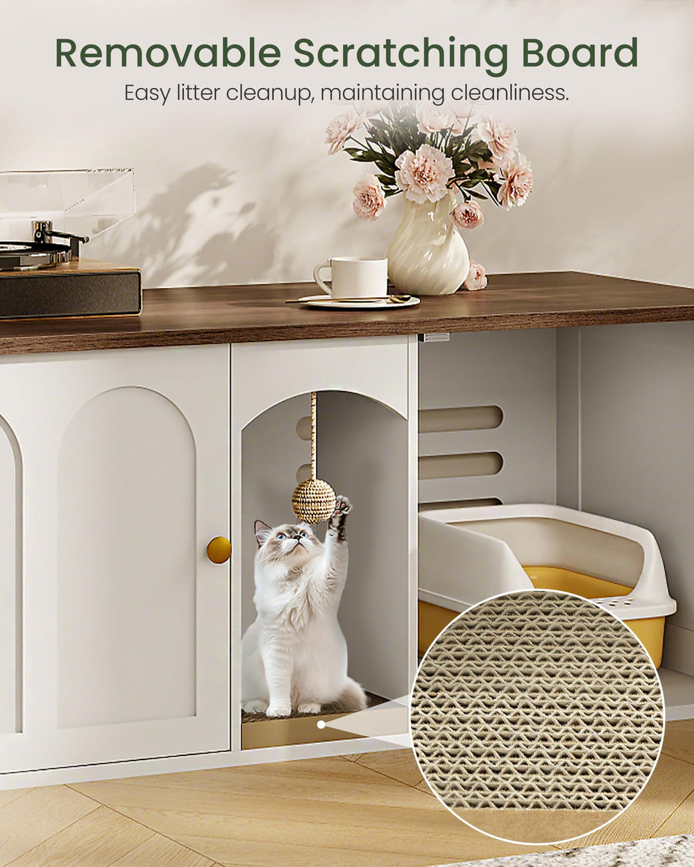 CHOEZON gold-toned door handles add a stylish accent