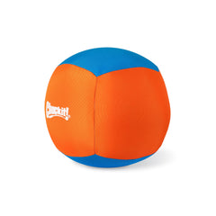 Chuckit! Big Air Ball inflates with included pump, enabling quick setup.