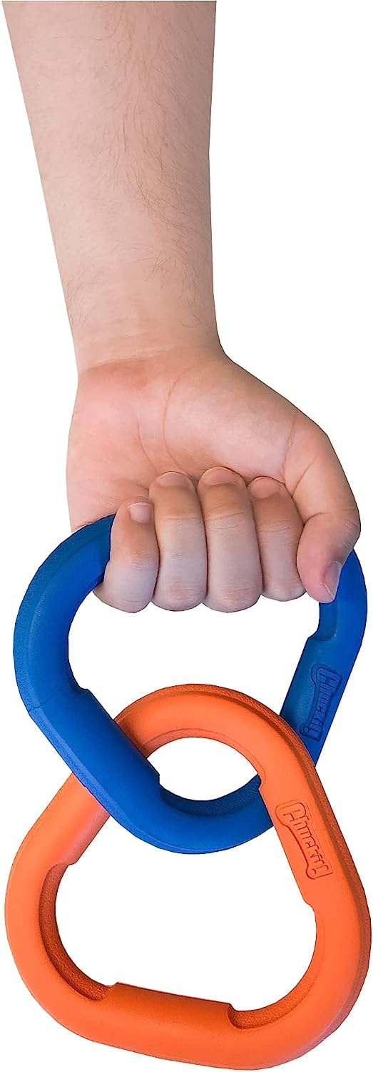 ChuckIt! Ultra Links chew-toy-closeup highlights natural rubber that's gentle on teeth