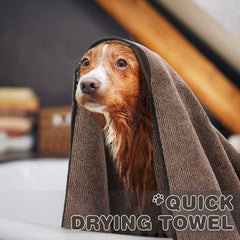 Chumia absorbent microfiber towel dries large dogs quickly and efficiently.