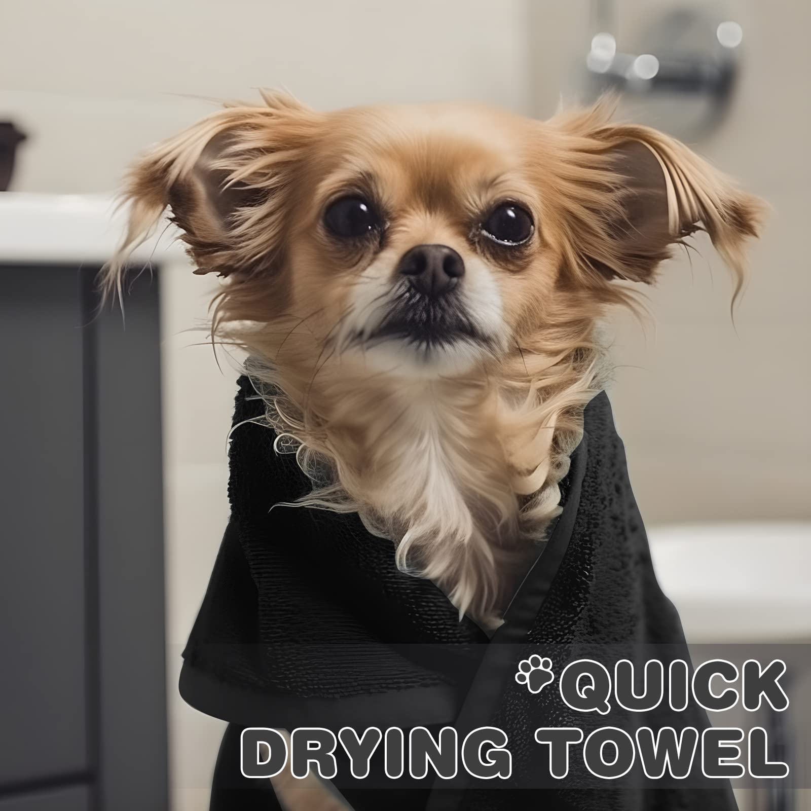Chumia black-color towel offers durable daily pet drying and reuse.