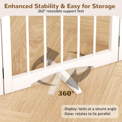Cideny gate with support feet offers stable placement during use.