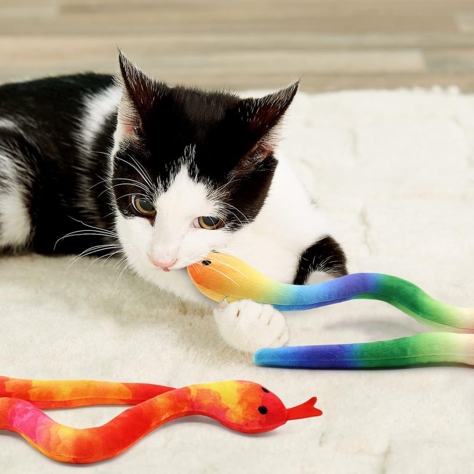 CiyvoLyeen 20-inch snake cat toy ready for long, interactive sessions