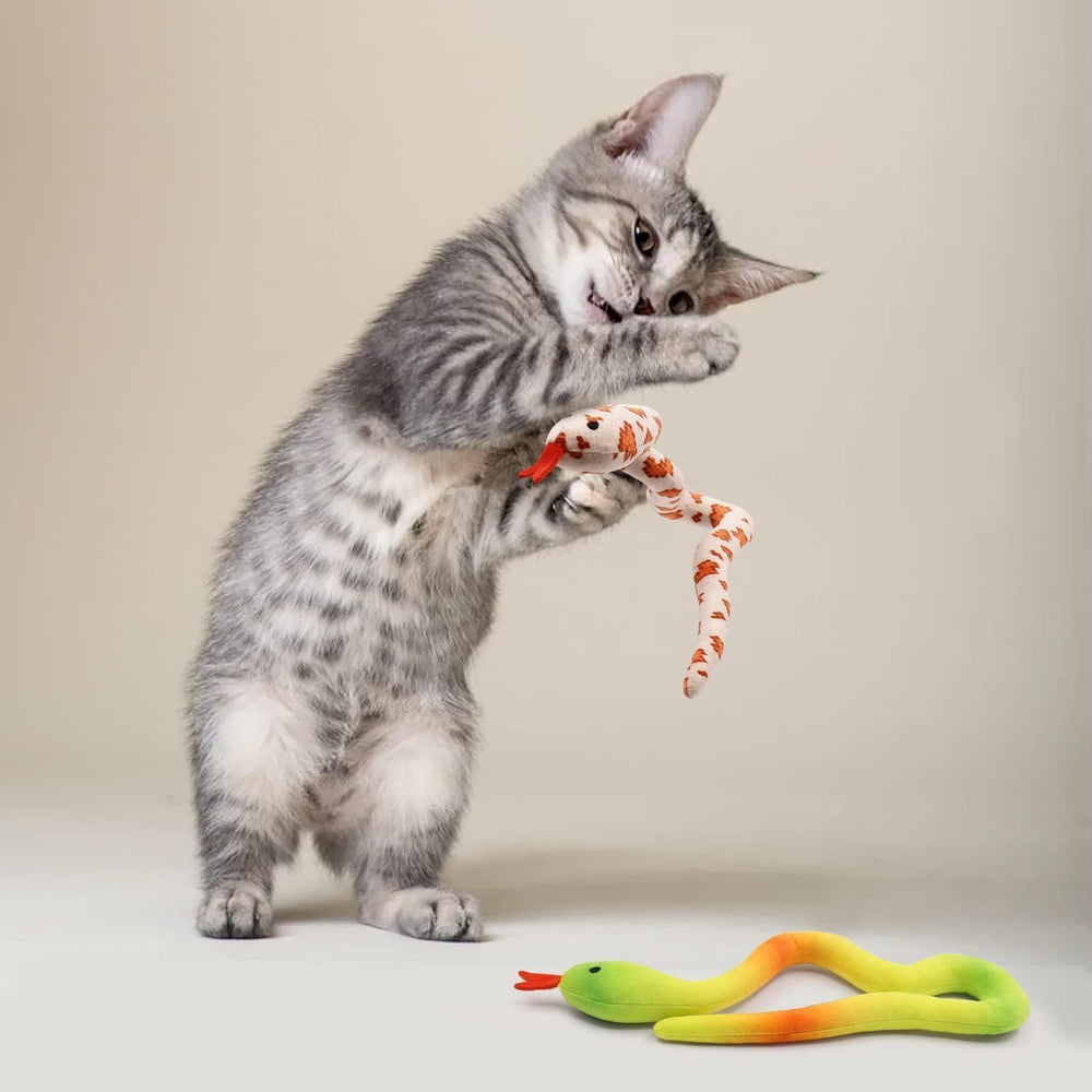 CiyvoLyeen soft fabric cat toy with natural catnip appeal