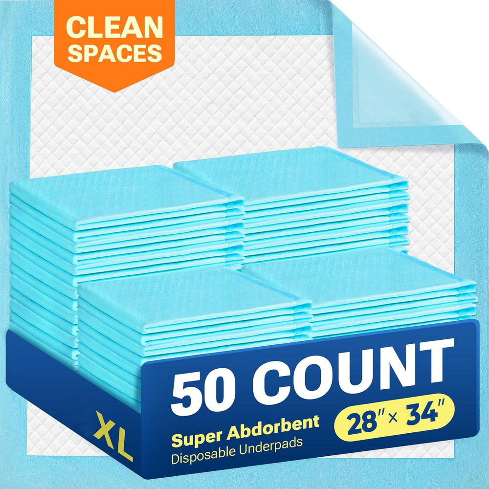 CLEAN SPACES Extra Large Puppy Pad with absorbent core for quick liquid uptake.