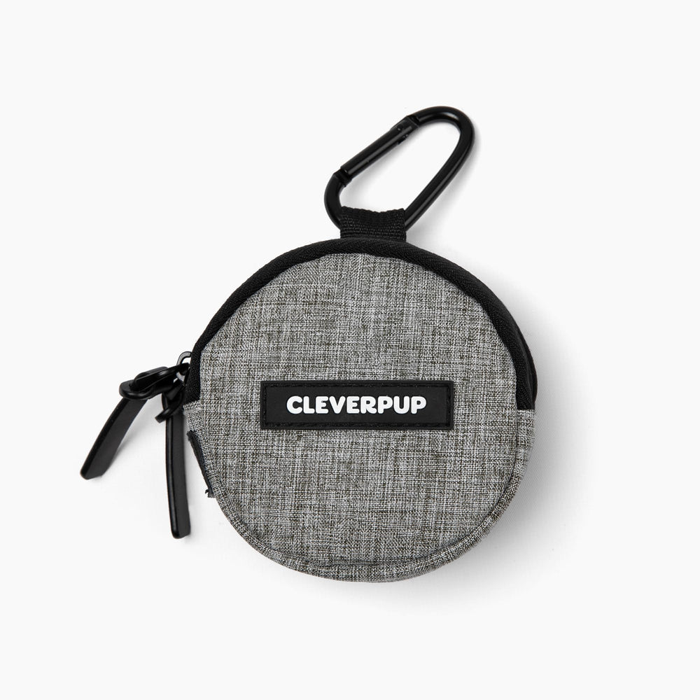Cleverpup Snackpack shows two insulated pockets for easy access during training sessions.