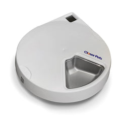 Closer Pets C500 five-bowl layout supports balanced portions across multiple meals.