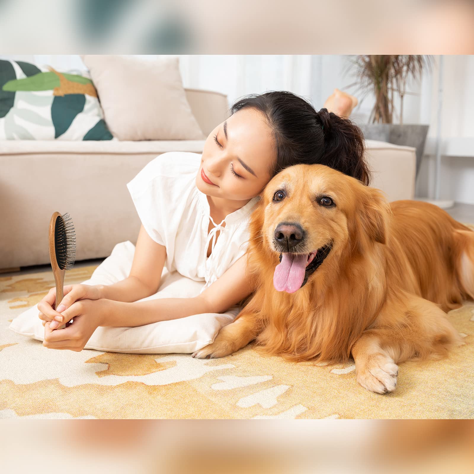 Clumsy Pets promotes bath time massage and gentle brushing.