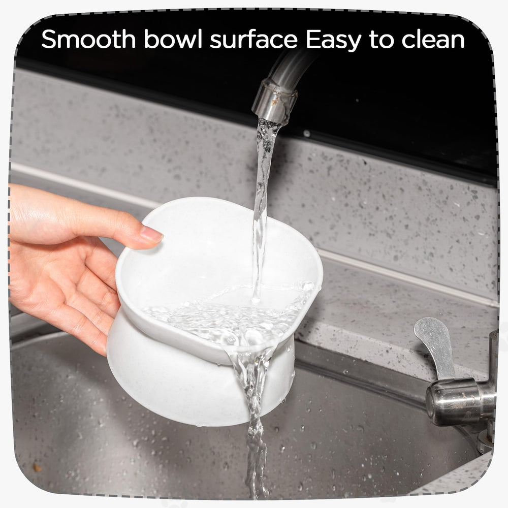 Clysee plastic cat bowls with smooth edges prevent scratches during meals