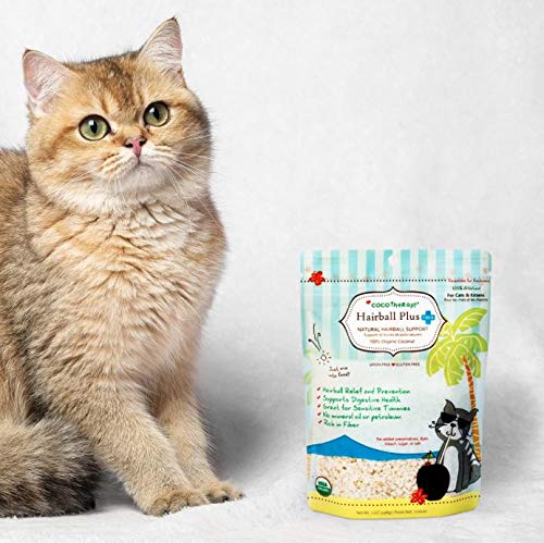 Hairball Plus Fiber texture close-up highlighting natural ingredients for cats.