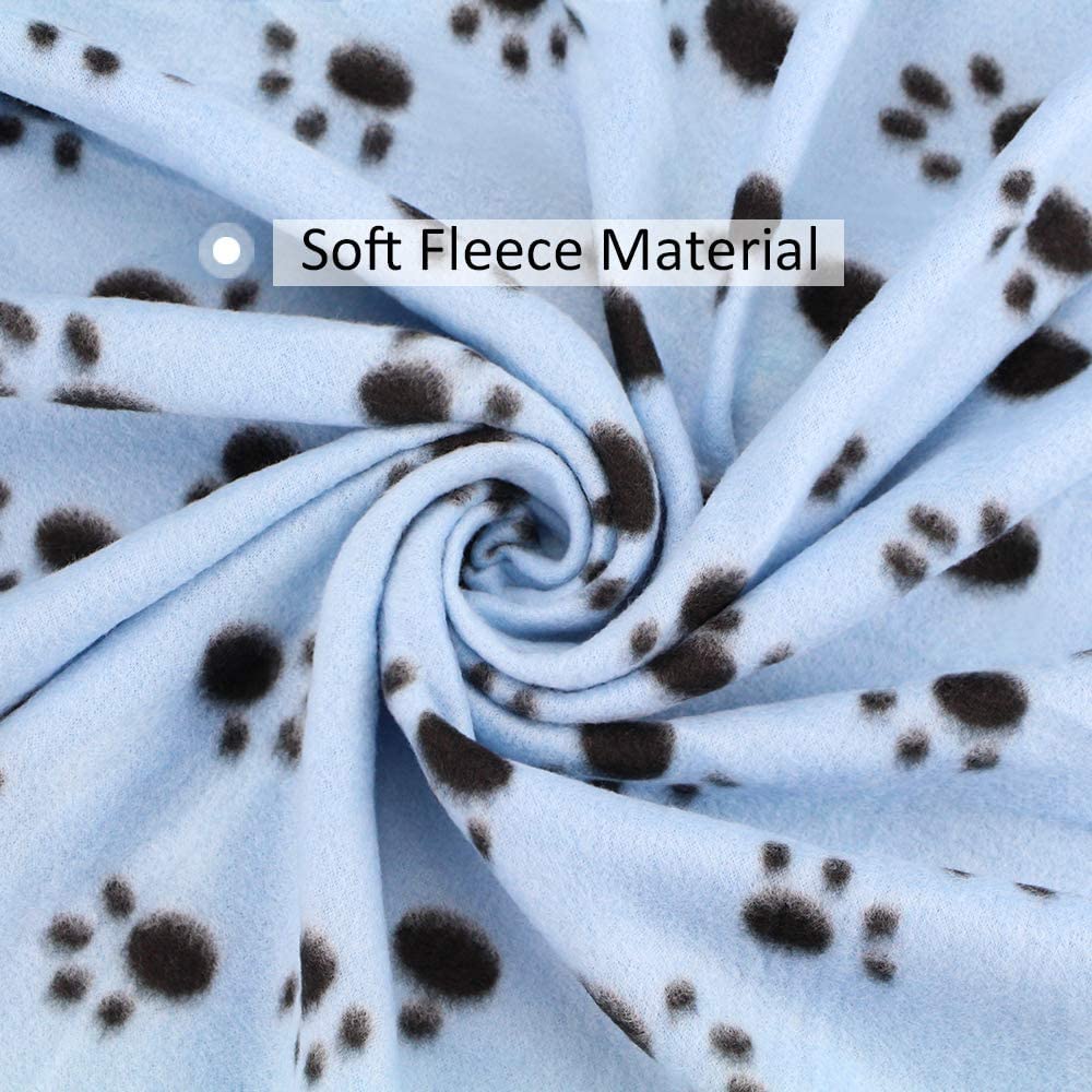 Comsmart double-sided fleece blanket; soft, warm texture for daily pet comfort.
