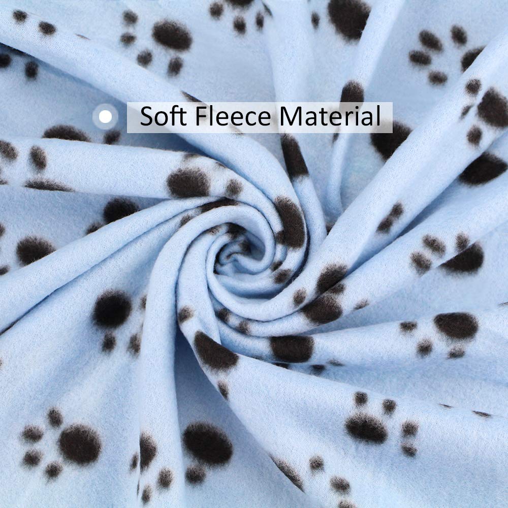 Comsmart multipurpose blanket for picnics and travel with small pets.
