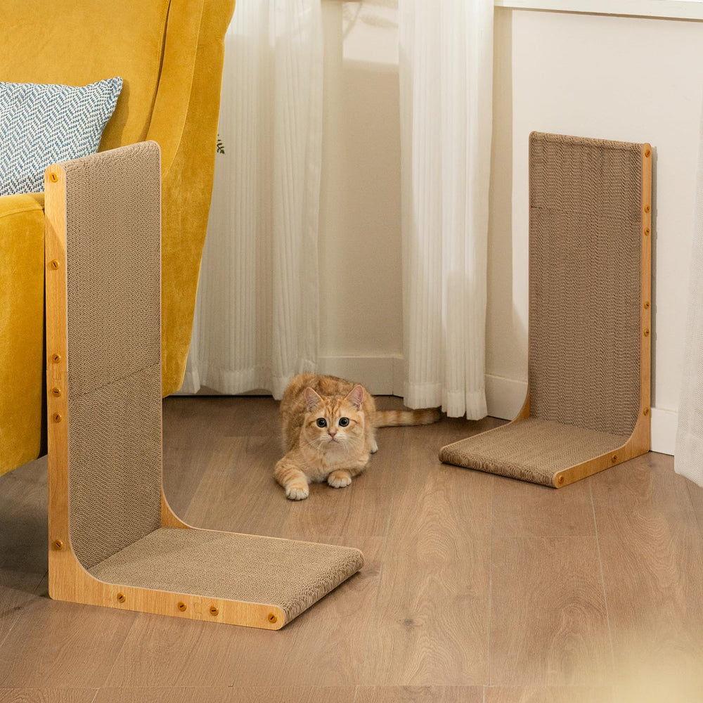 Conlun jumbo size option provides extra space for larger cats.
