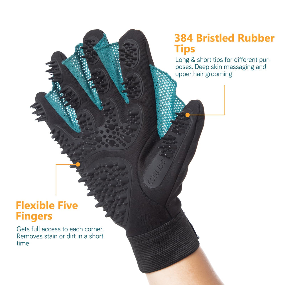 COOLJOB glove demonstrates gentle massage through flexible fingers for calm grooming sessions.