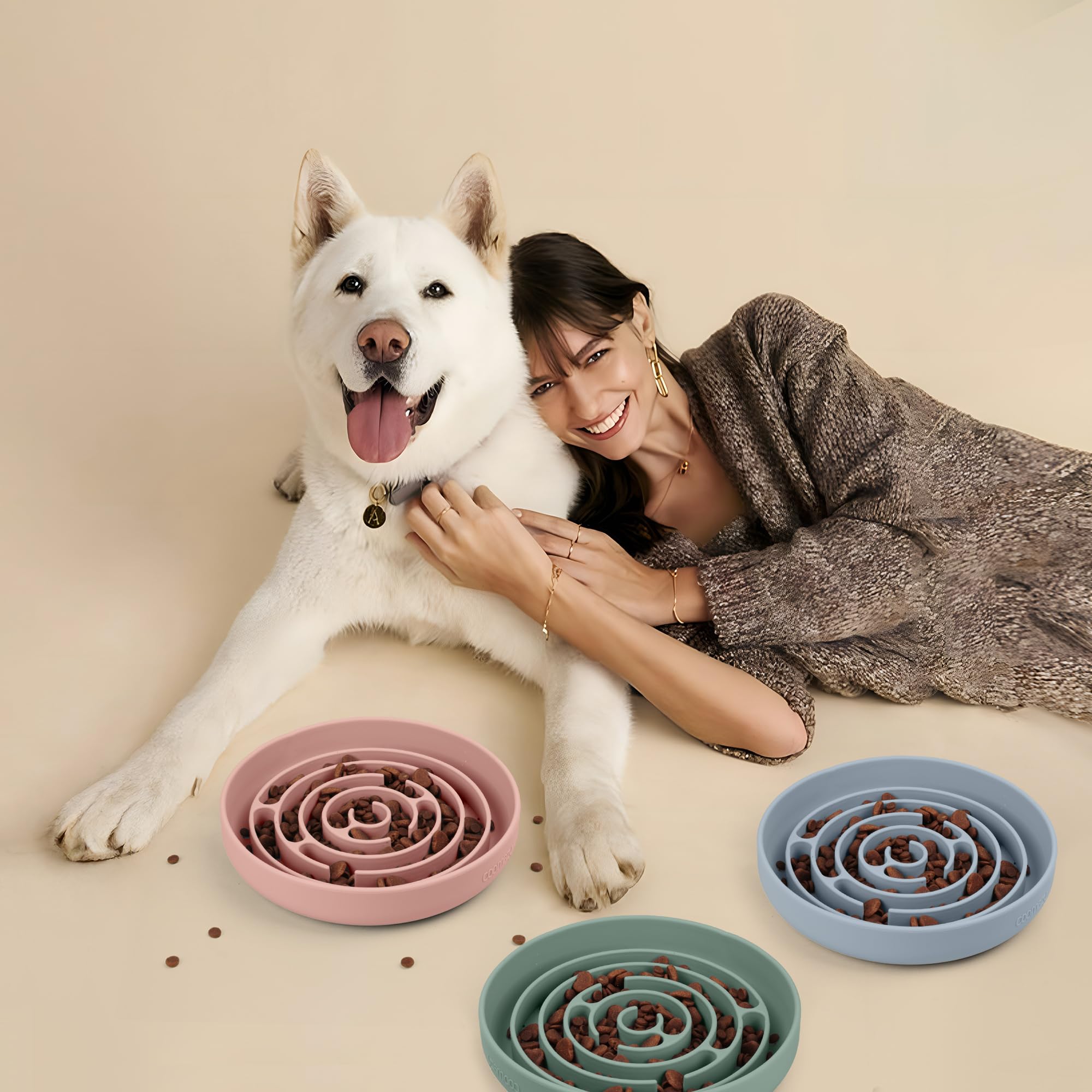 Coomazy pink bowl suitable for dogs of all breeds and sizes.