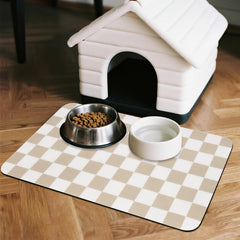 CooRug checkered mat is easy to wipe or rinse after meals for quick upkeep.