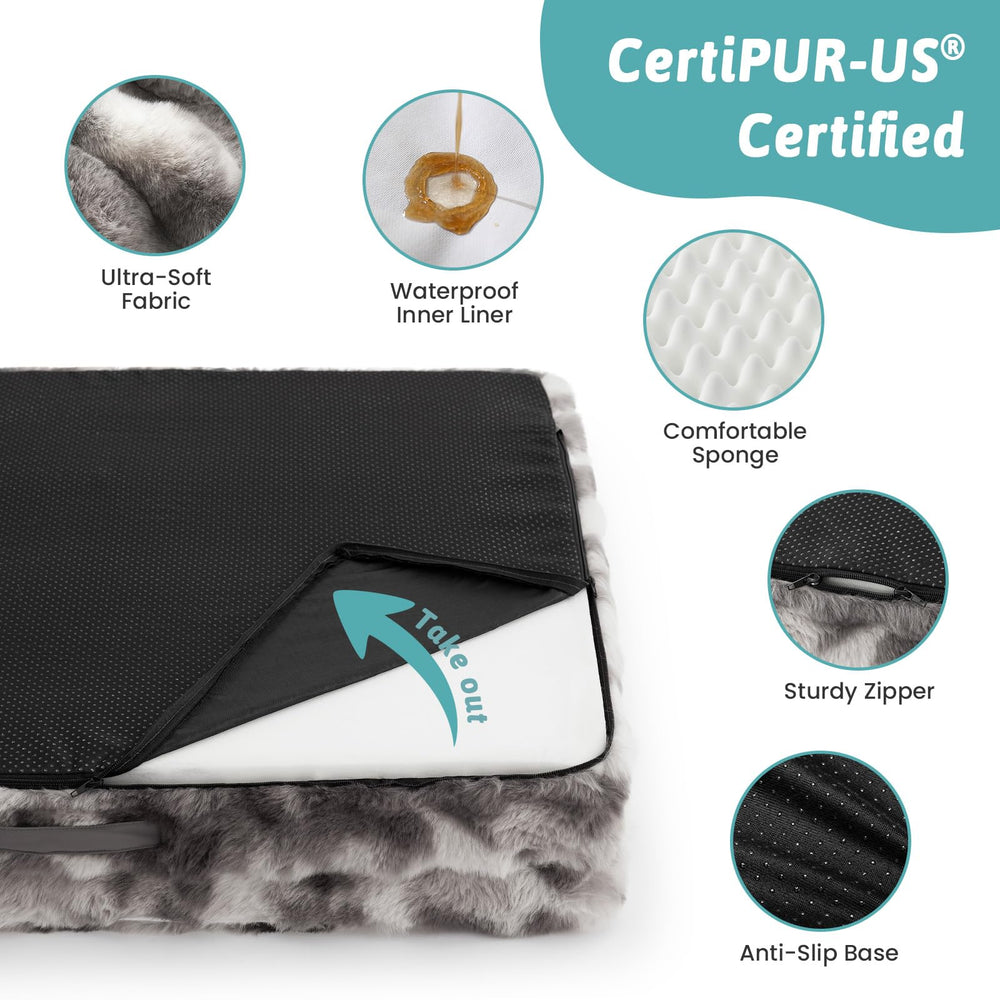 COZY KISS-water-resistant-lining protects foam from spills.