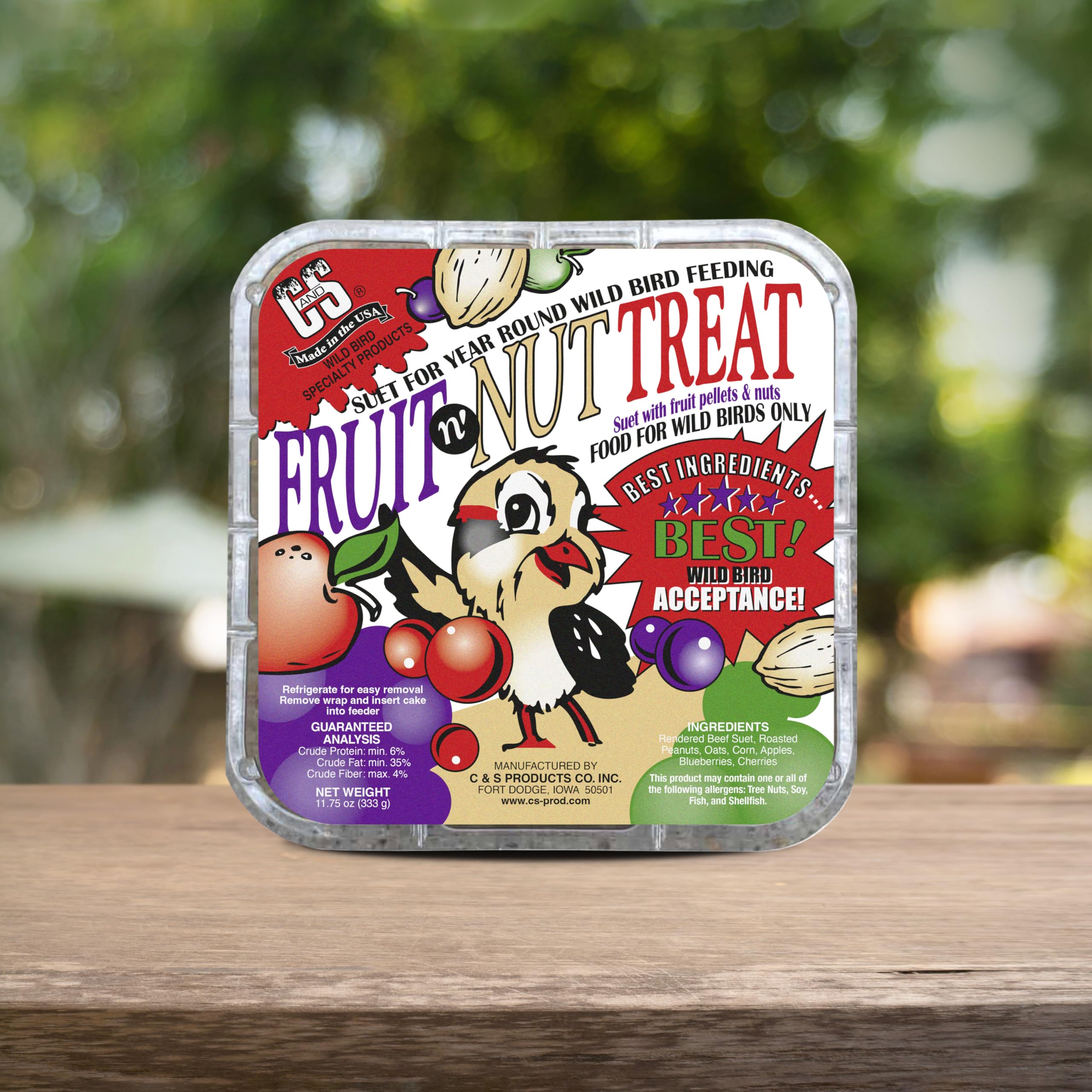 C&S Fruit n’ Nut Suet Cake supports year-round feeding in feeders
