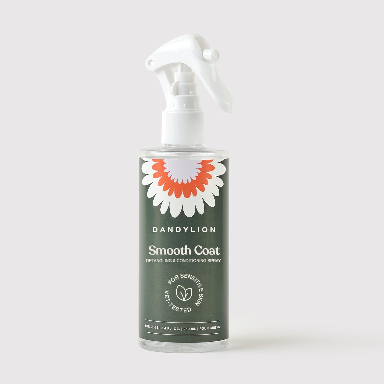 Dandylion Smooth Coat bottle pour demonstrates easy detangling for dogs.