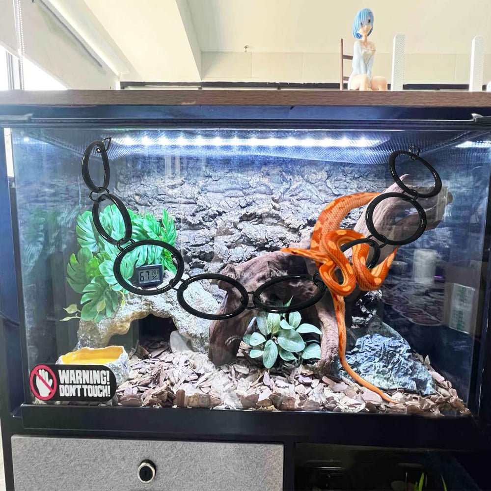 Delllala small-reptiles enrichment suitable for ball pythons and corns.