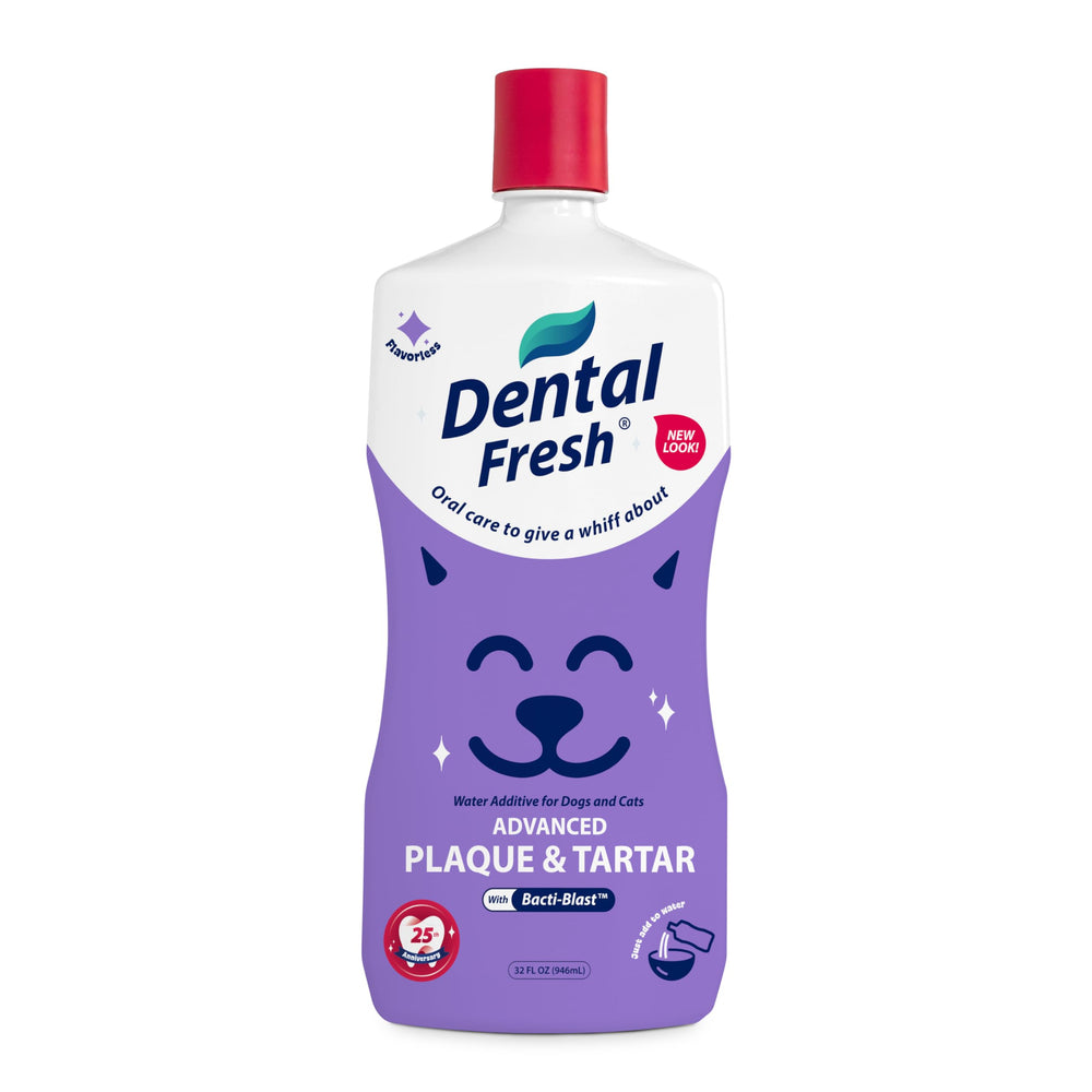Dental Fresh veterinary water additive bottle for dogs and cats with precise dosing cap.