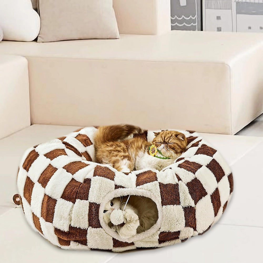 DFENGDF brown color option blends with multiple decors and cat spaces.