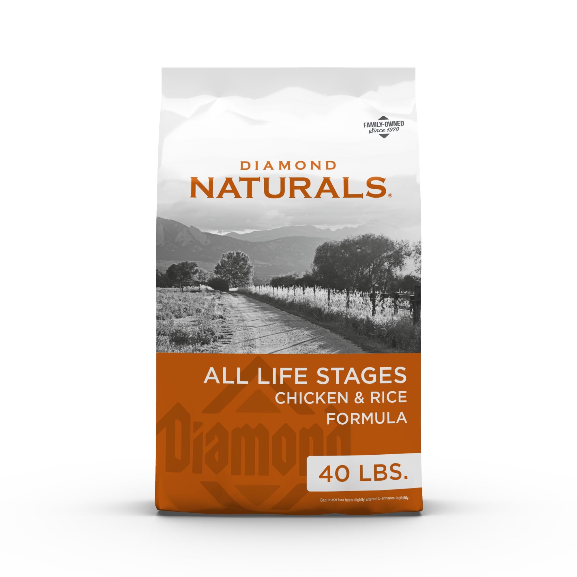 Diamond Naturals All Life Stages chicken and rice bag shows real cage-free chicken for complete daily nutrition