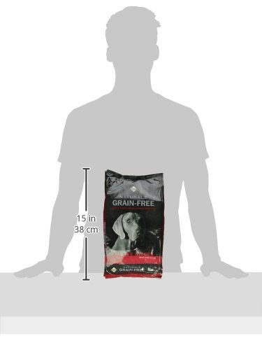 Diamond Naturals beef dry food in bowl supports lean muscles and energy